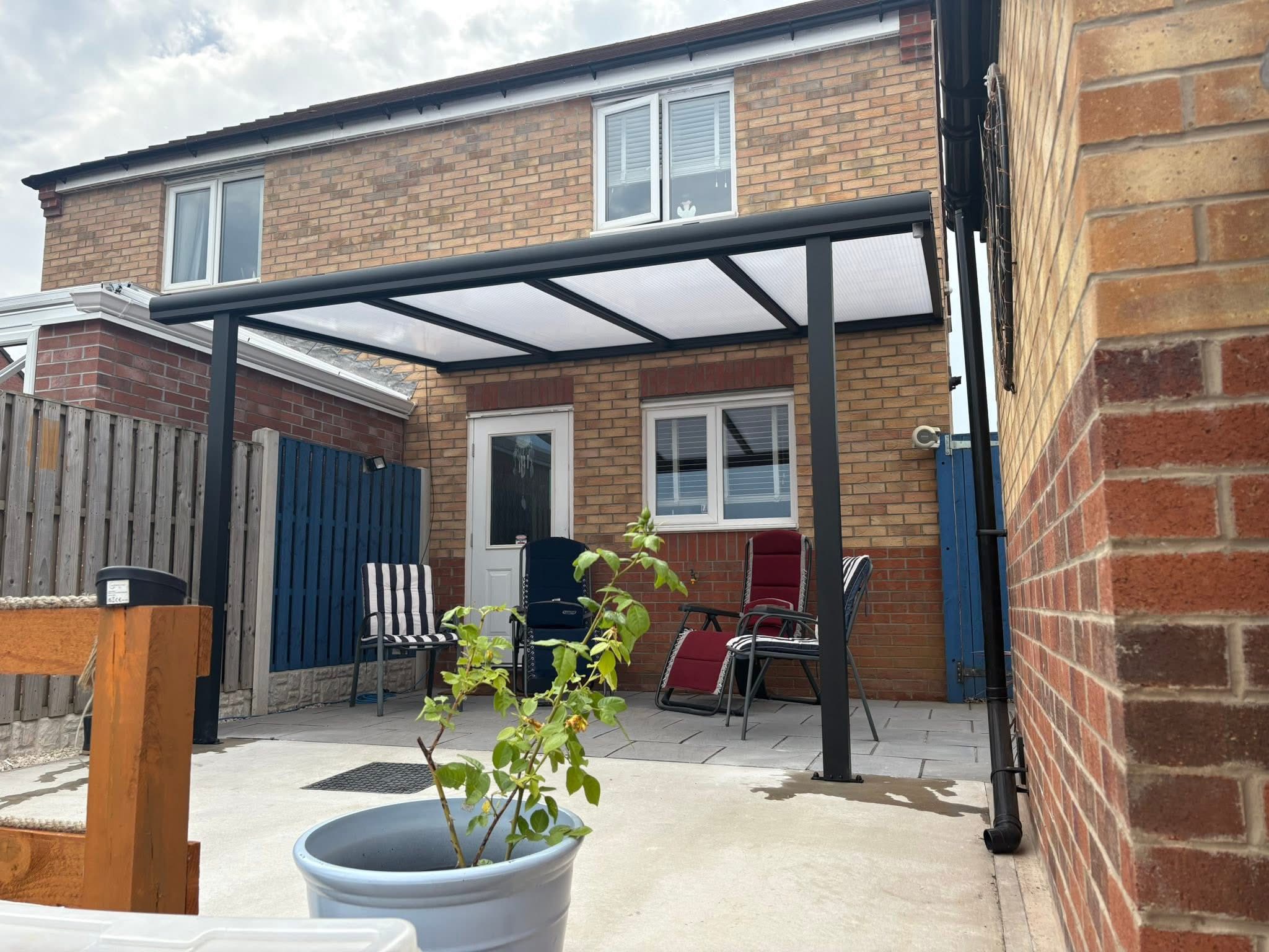 Modern aluminium veranda attached to home